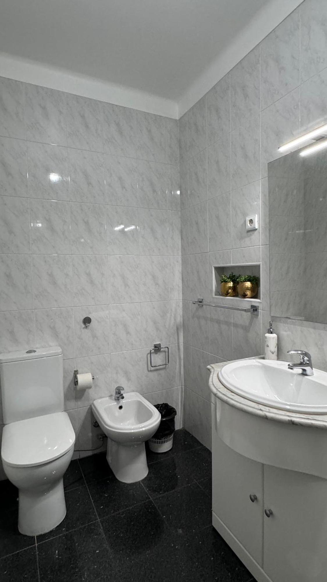 Sunny 4 Bedroom Apartment - With View โกอิมบรา ภายนอก รูปภาพ